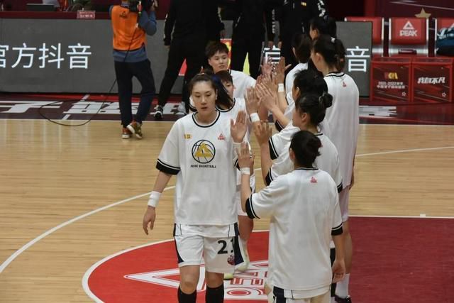 高压监狱1在线观看完整免费高清原声满天星