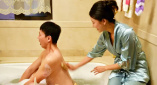 女人的双腿之间